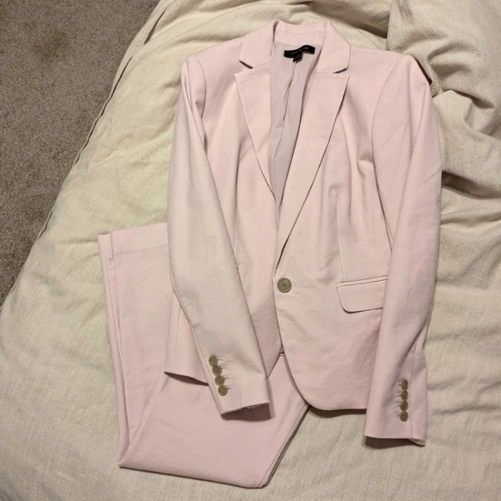 Ann Taylor pink stretch cotton suit